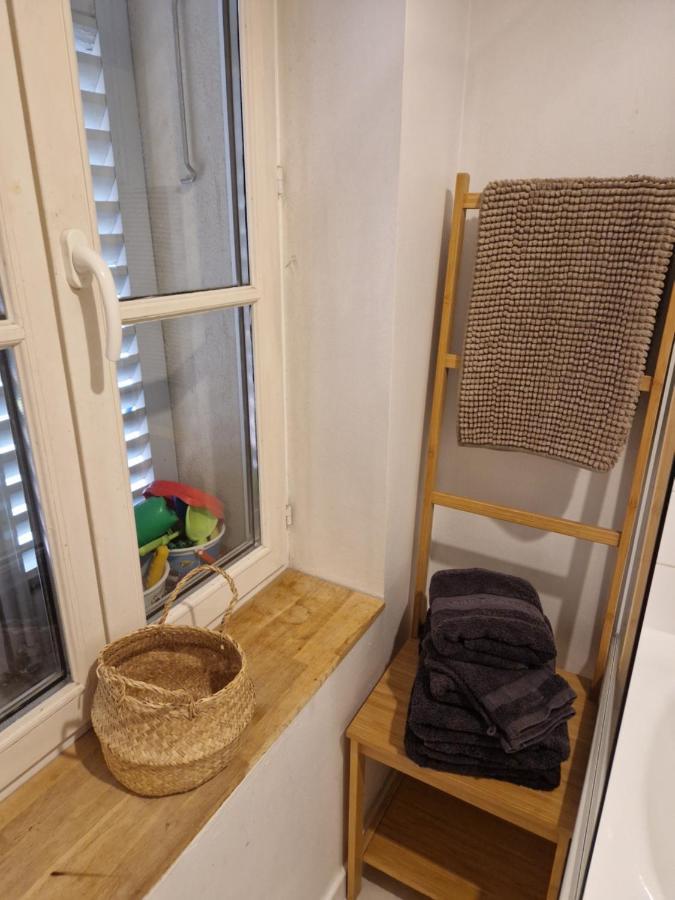 Apartment 2 Pieces Dans Le Centre Avec Petite Terrasse 3*** *
