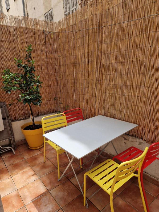 2 Pièces Dans Le Centre Avec Petite Terrasse 3*** Appartement *