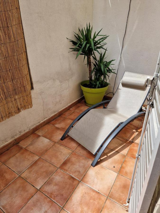 2 Pièces Dans Le Centre Avec Petite Terrasse 3*** *